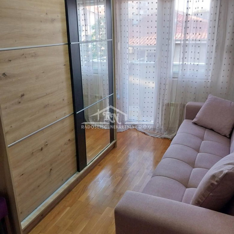 Jednoiposoban stan na prodaju, Karaburma, Beograd, 36.8m², 122.500 €