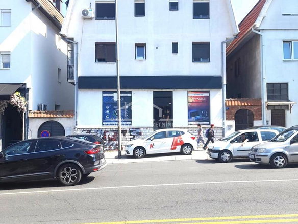 Lokal Izdavanje Beograd Banovo Brdo 76 m2