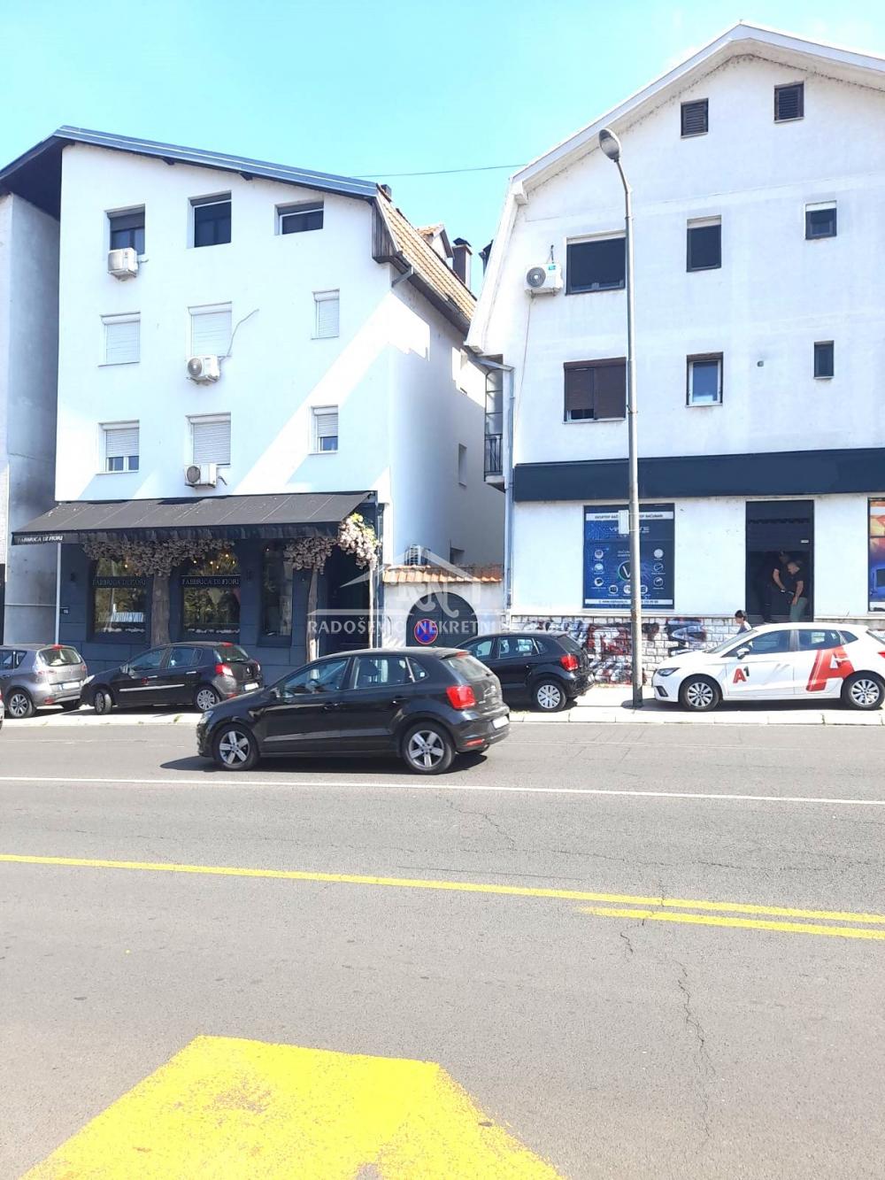 Lokal Izdavanje Beograd Banovo Brdo 76 m2