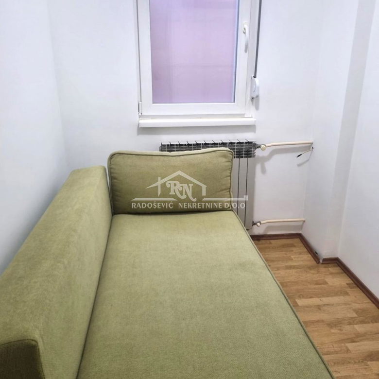 Kuća Prodaja Beograd Petlovo Brdo 291 m2