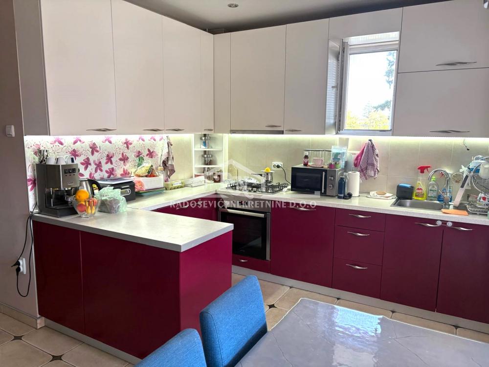 220001710_13_20260921161115 Kuća na prodaju, Petlovo Brdo, Beograd, 291m², 495.000 €