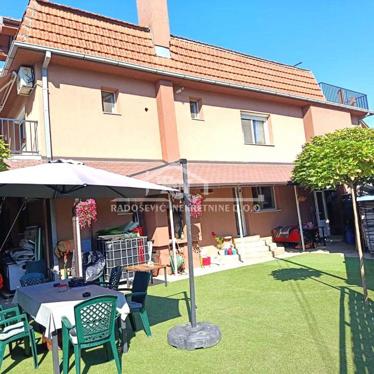 Kuća Prodaja Beograd Petlovo Brdo 291 m2