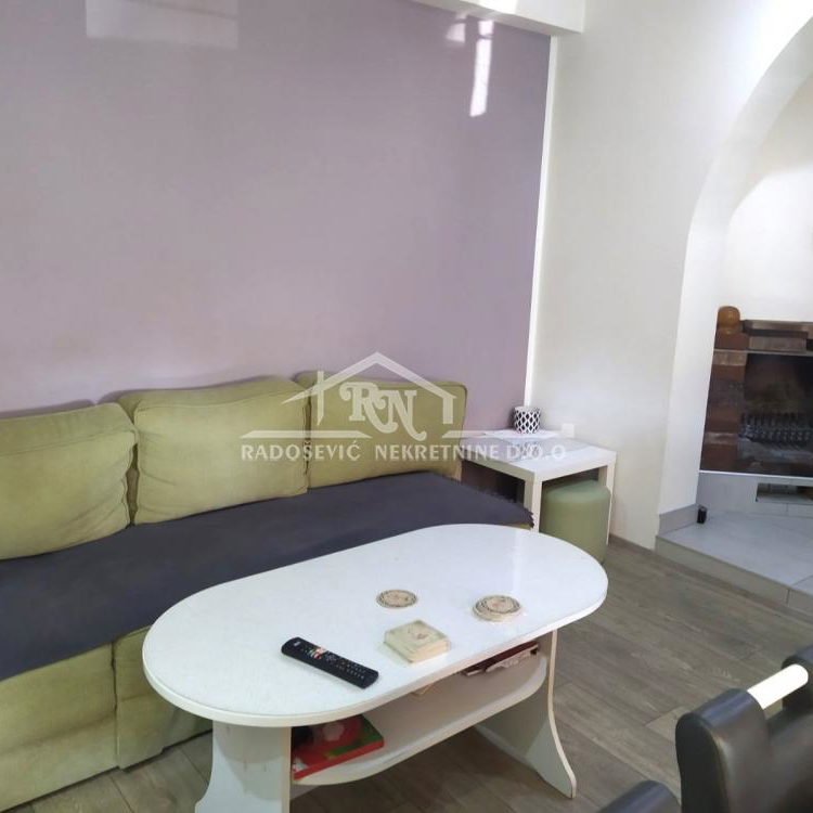 Kuća Prodaja Beograd Petlovo Brdo 291 m2