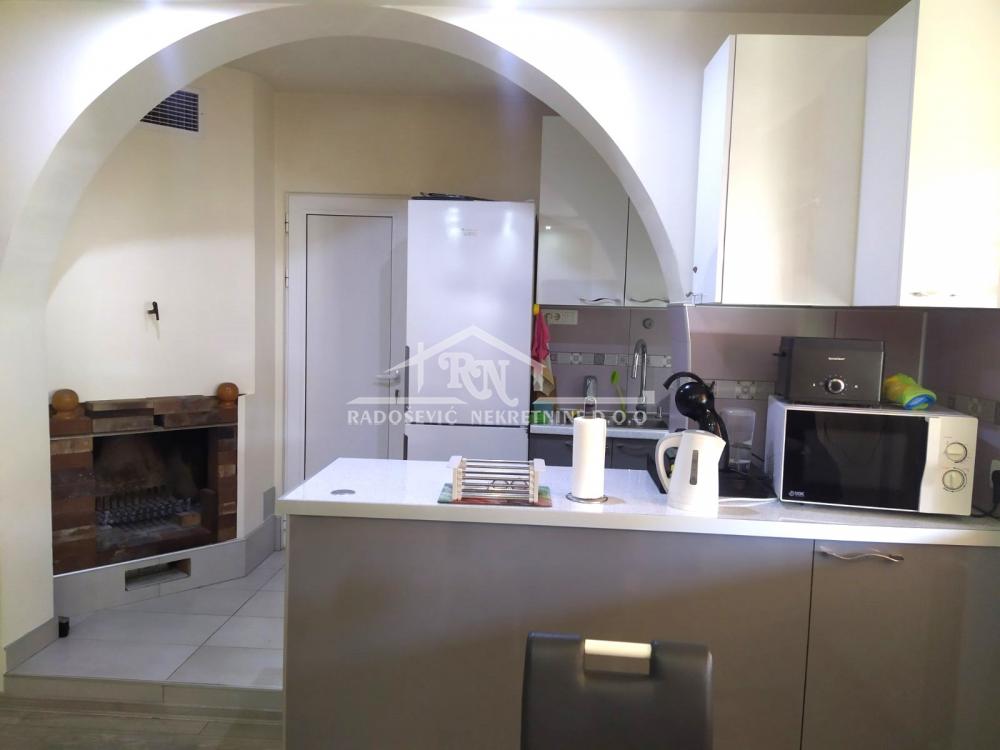 Kuća Prodaja Beograd Kuća Prodaja Beograd Petlovo Brdo 291 m2