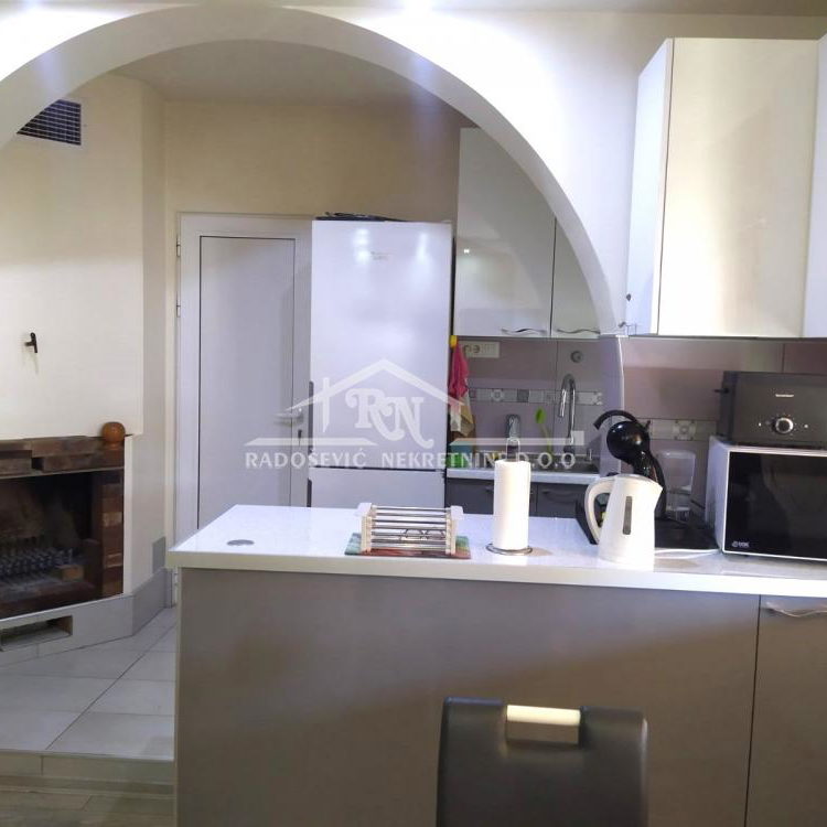Kuća Prodaja Beograd Petlovo Brdo 291 m2