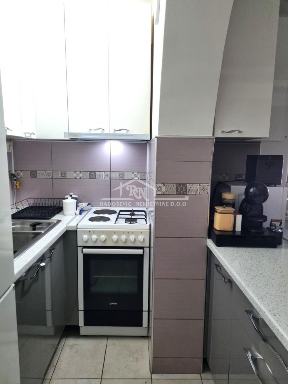 Kuća Prodaja Beograd Kuća Prodaja Beograd Petlovo Brdo 291 m2