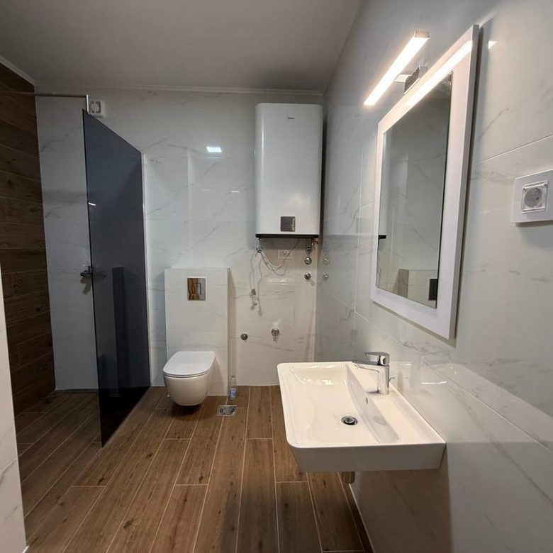 Lokal za izdavanje, Centar, Novi Sad, 117m², 1.800 €/mes