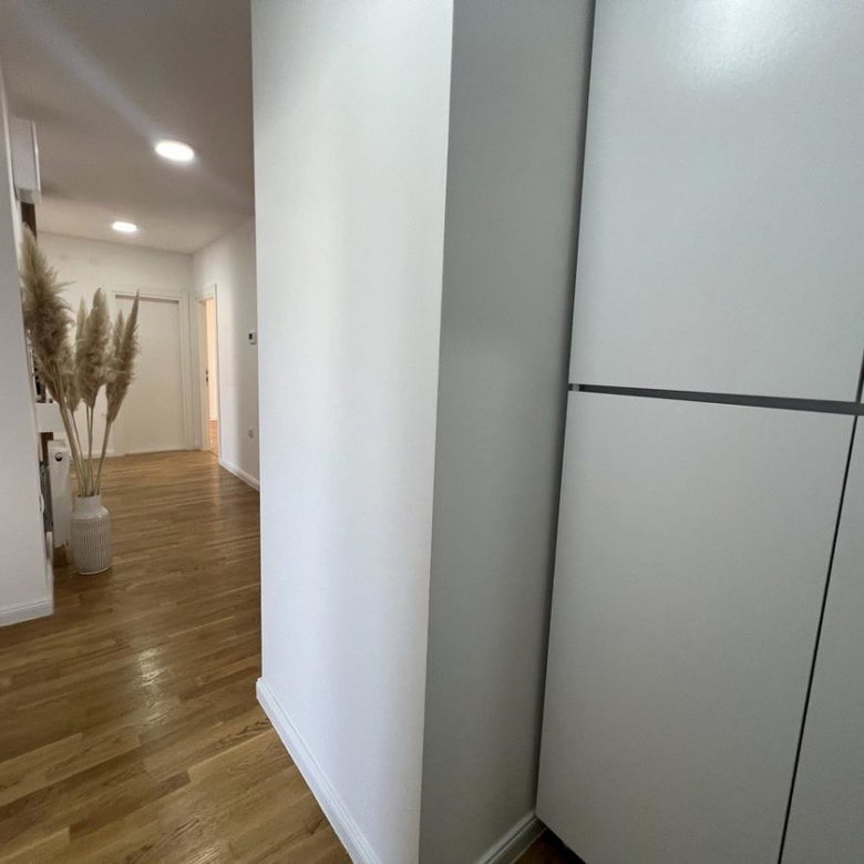 Četvorosoban stan na prodaju, Bulevar Patrijarha Pavla, Novi Sad, 113m², 250.000 €