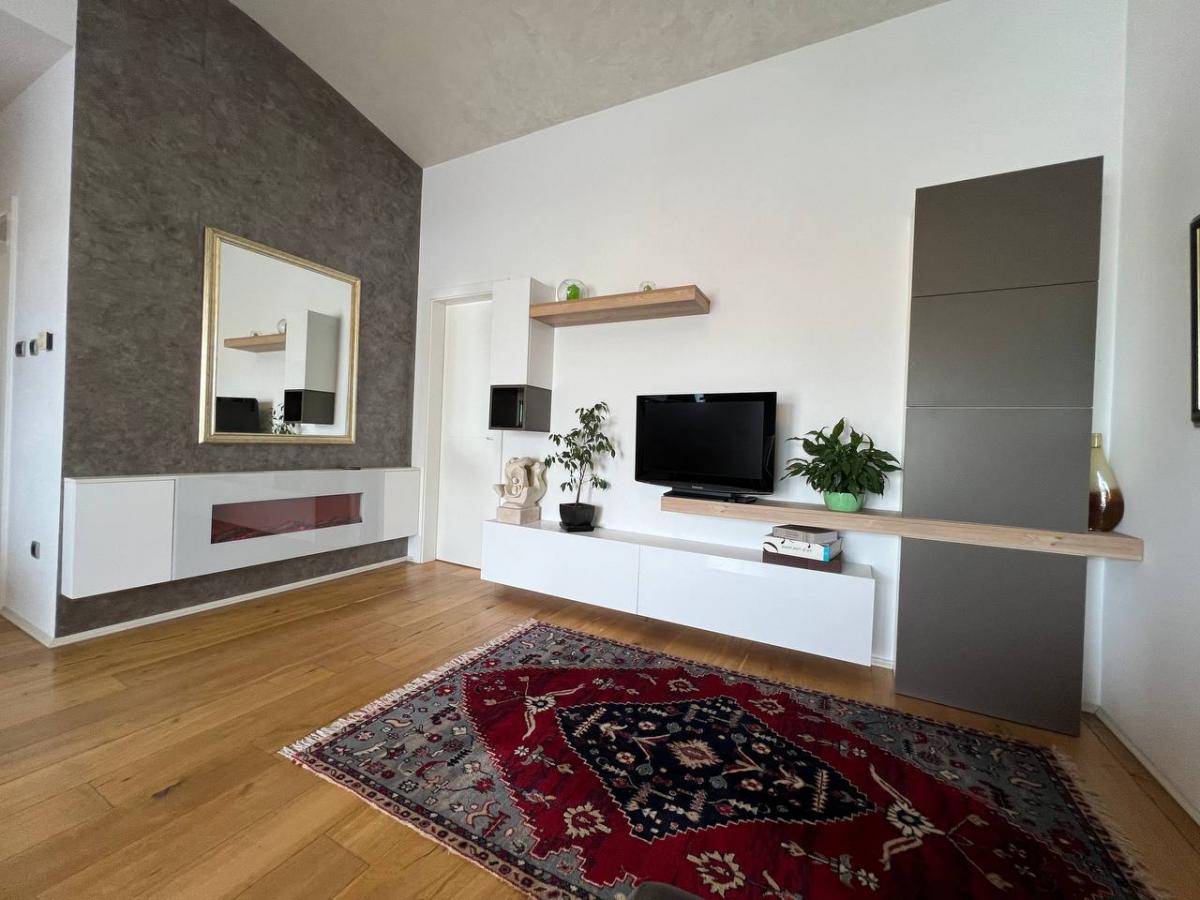 Stan Prodaja Novi Sad  117 m2