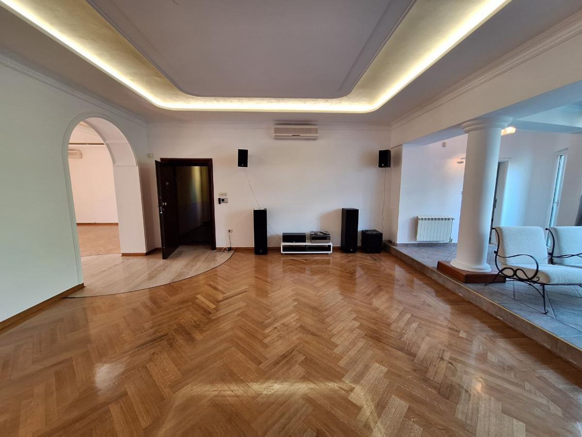 Stan Prodaja Novi Sad Stan Prodaja Novi Sad 213 m2