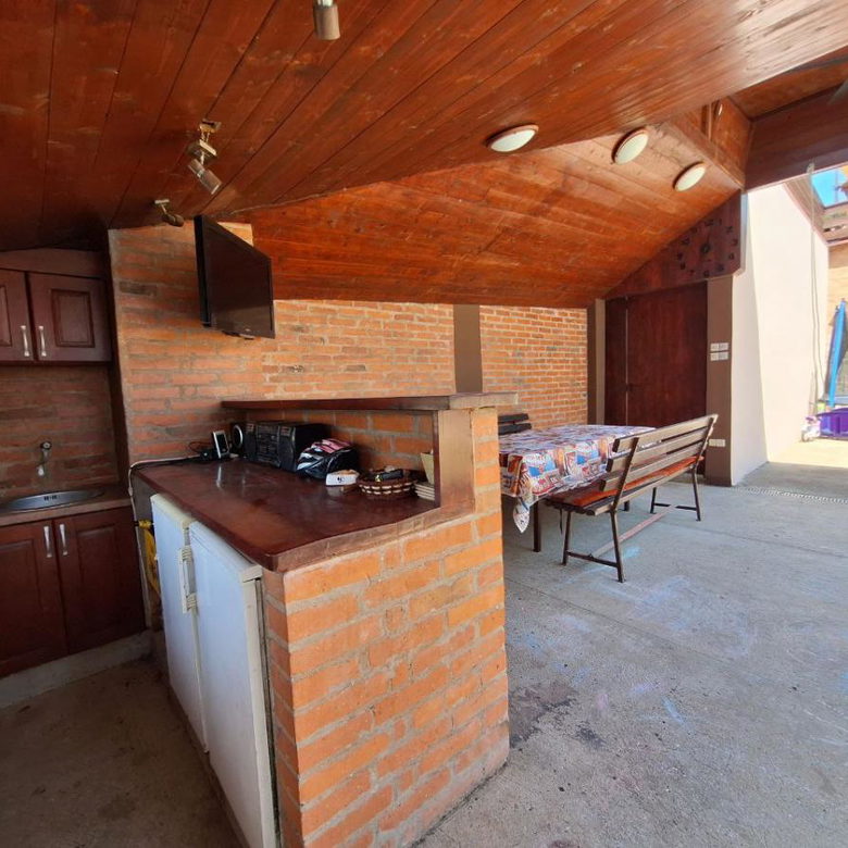 Kuća na prodaju, Vrdnik, Irig, 253m², 875.000 €