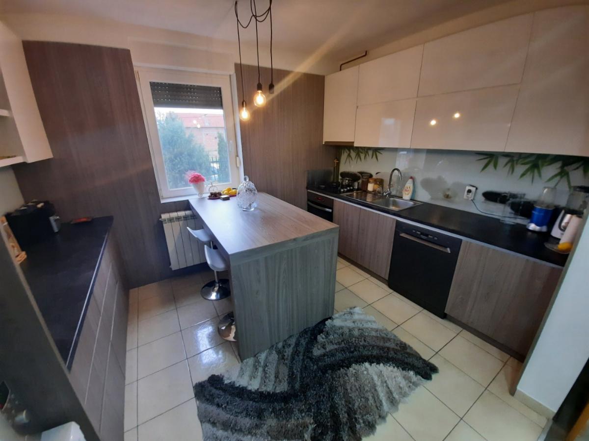 Kuća Prodaja Novi Sad Kuća Prodaja Novi Sad 154 m2