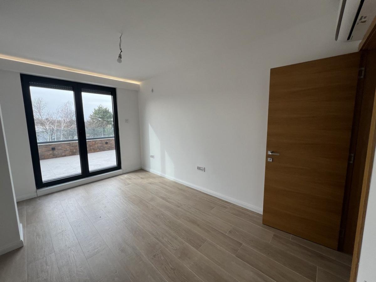 Kuća Prodaja Novi Sad Popovica 181 m2