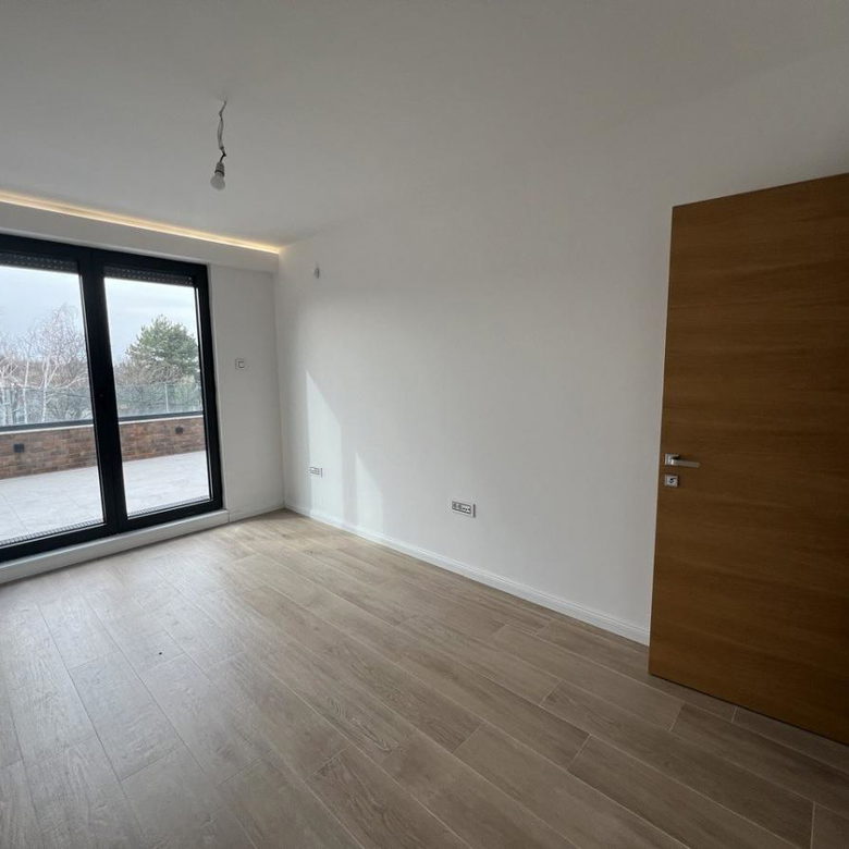 Kuća Prodaja Novi Sad Popovica 181 m2