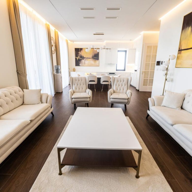 Stan Izdavanje Novi Sad  131 m2