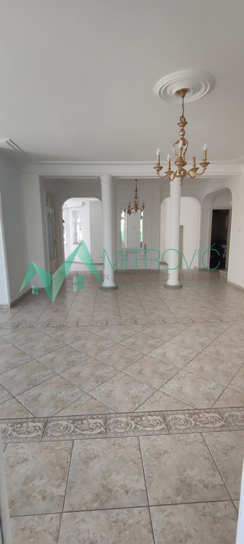 Lokal Prodaja Novi Sad Lokal Prodaja Novi Sad Nova Detelinara 300 m2