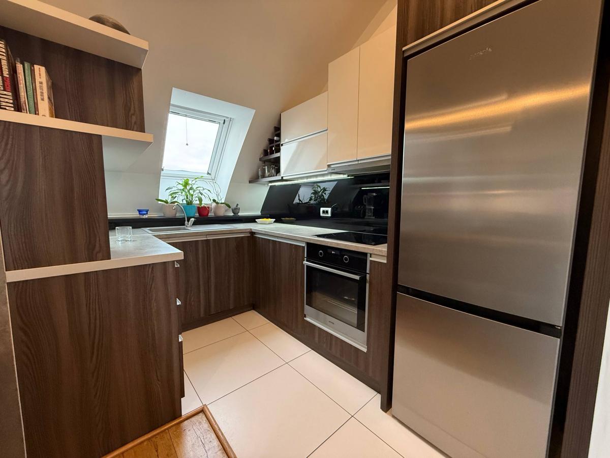 Trosoban stan na prodaju, Centar, Novi Sad, 117m², 375.000 €