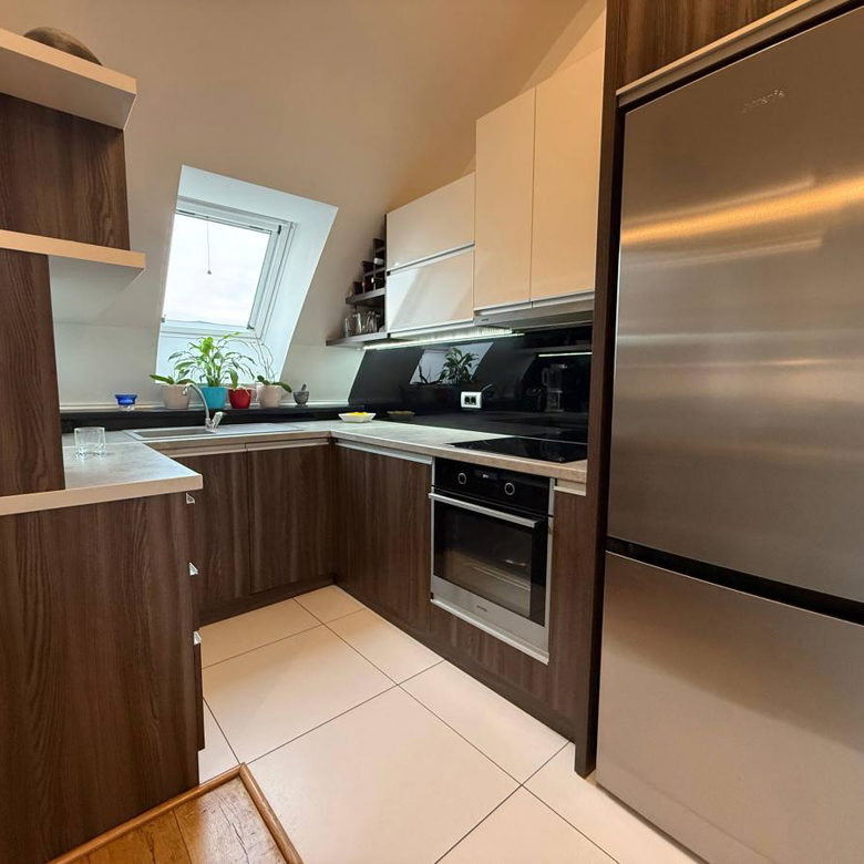 Trosoban stan na prodaju, Centar, Novi Sad, 117m², 375.000 €