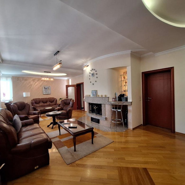 Kuća na prodaju, Adice, Novi Sad, 253m², 690.000 €