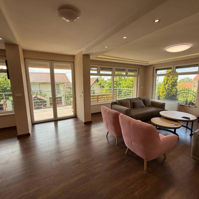 Kuća na prodaju, Popovica, Novi Sad, 443m², 700.000 €