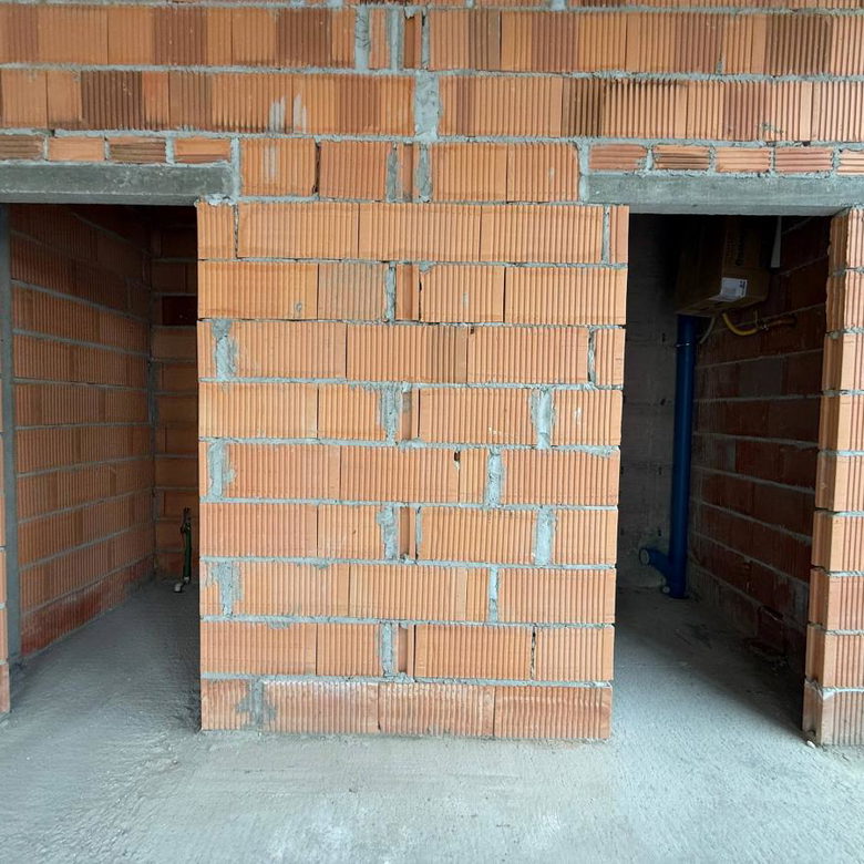 Lokal Izdavanje Novi Sad  220 m2