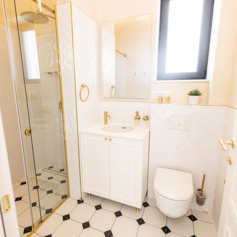 Petosoban stan za izdavanje, Sremska Kamenica, Novi Sad, 131m², 2.000 €/mes