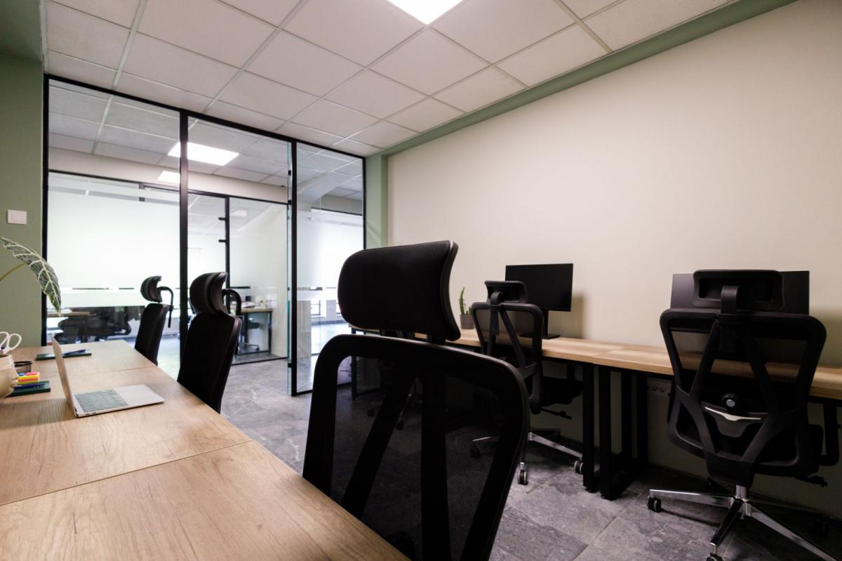 Lokal Izdavanje Novi Sad  218 m2
