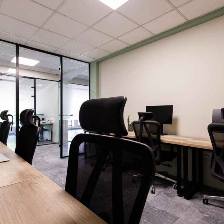 Lokal Izdavanje Novi Sad  218 m2