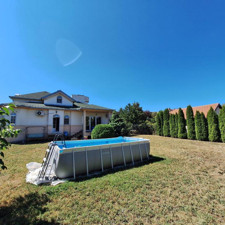 Kuća na prodaju, Tatarsko Brdo, Novi Sad, 338m², 750.000 €