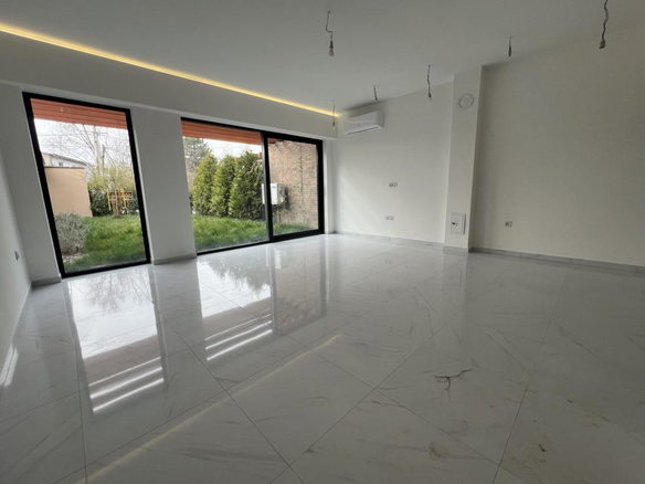 Kuća Prodaja Novi Sad Popovica 181 m2