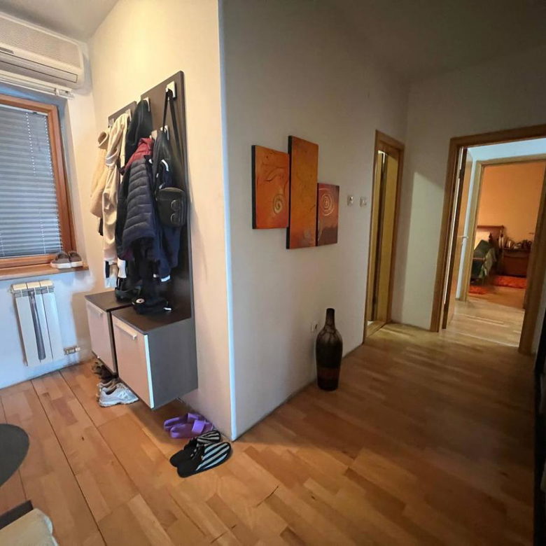 Četvorosoban stan na prodaju, Bulevar Oslobođenja, Novi Sad, 134m², 299.000 €