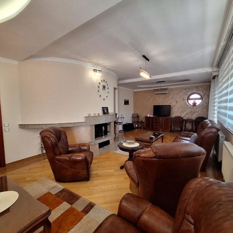 Kuća na prodaju, Adice, Novi Sad, 253m², 690.000 €