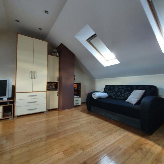 Trosoban stan na prodaju, Nova Detelinara, Novi Sad, 113m², 5. sprat, 235.000 €