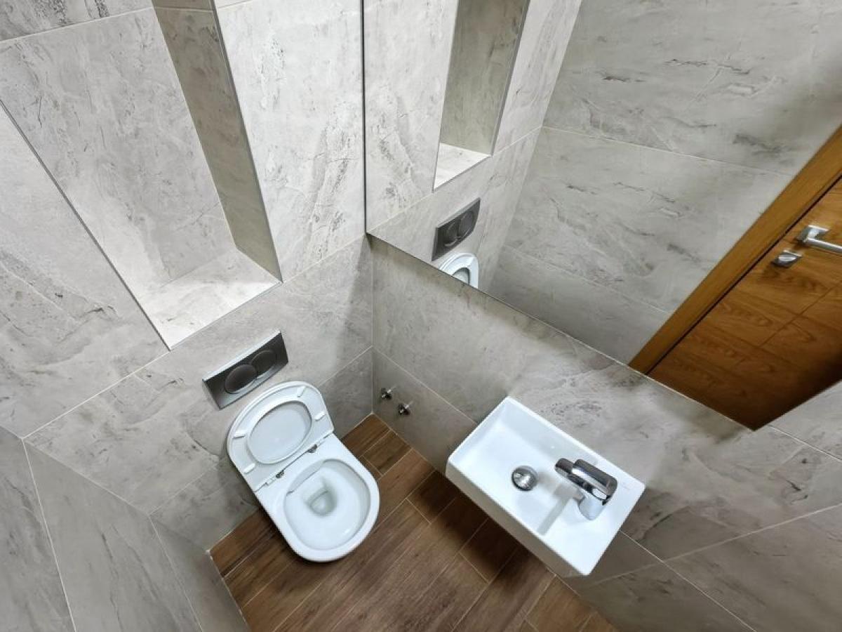 Četvorosoban stan na prodaju, Adamovićevo Naselje, Novi Sad, 240m², 3. sprat, 600.000 €