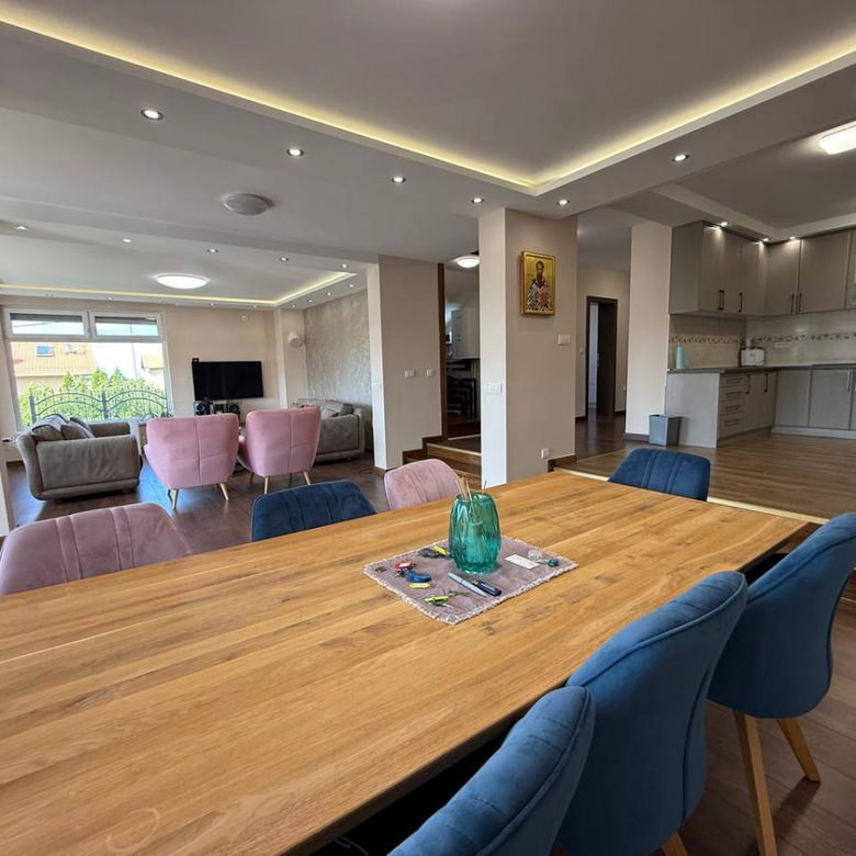 Kuća na prodaju, Popovica, Novi Sad, 443m², 700.000 €