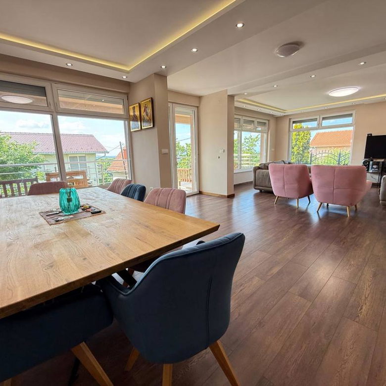 Kuća na prodaju, Popovica, Novi Sad, 443m², 700.000 €