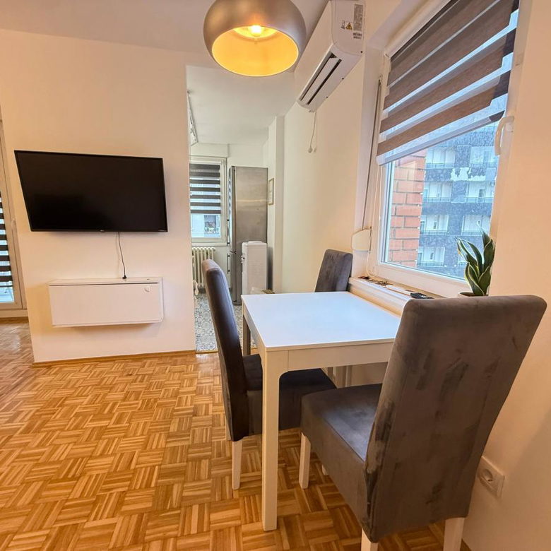 Stan Prodaja Novi Sad  40 m2
