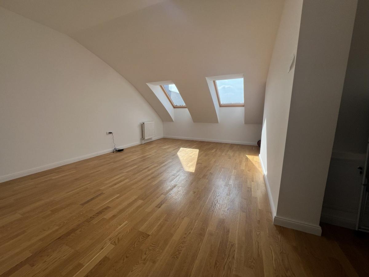 Četvorosoban stan na prodaju, Bulevar Patrijarha Pavla, Novi Sad, 113m², 250.000 €