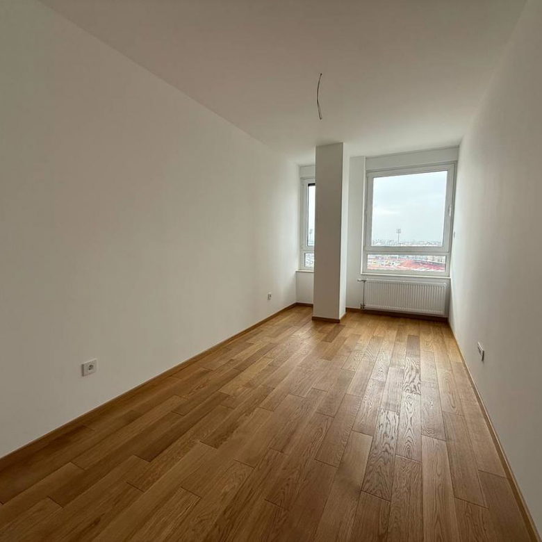 Lokal za izdavanje, Centar, Novi Sad, 117m², 1.800 €/mes