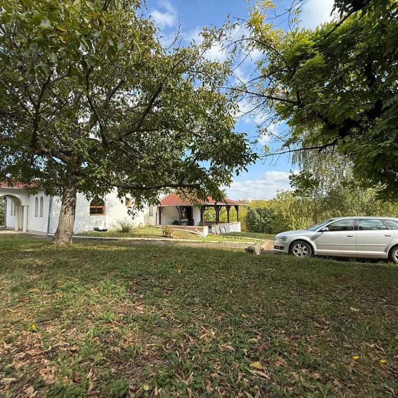 Kuća na prodaju, Bocke, Novi Sad, 204m², 450.000 €