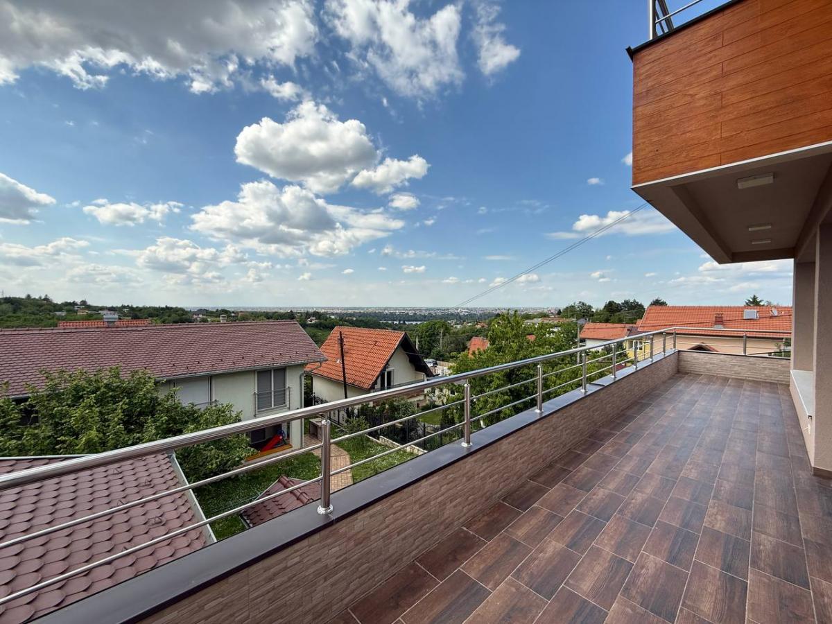 Kuća Prodaja Novi Sad Kuća Prodaja Novi Sad Popovica 443 m2