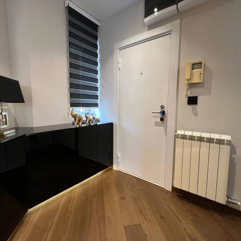 Četvorosoban stan na prodaju, Bulevar Oslobođenja, Novi Sad, 122m², 430.000 €