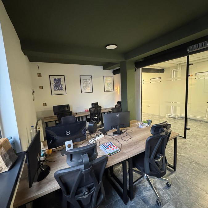 Lokal za izdavanje, Centar, Novi Sad, 218m², 130 €/mes