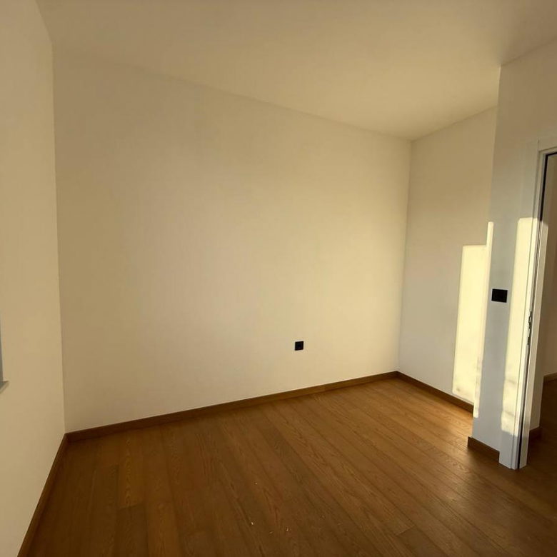 Petosoban stan na prodaju, Bulevar Patrijarha Pavla, Novi Sad, 135m², 360.000 €