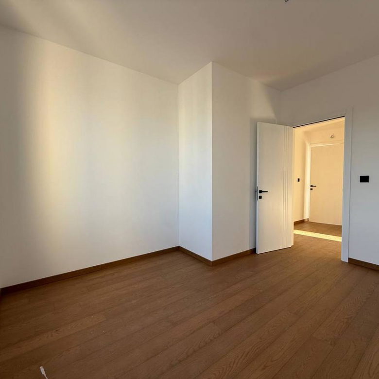Petosoban stan na prodaju, Bulevar Patrijarha Pavla, Novi Sad, 135m², 360.000 €