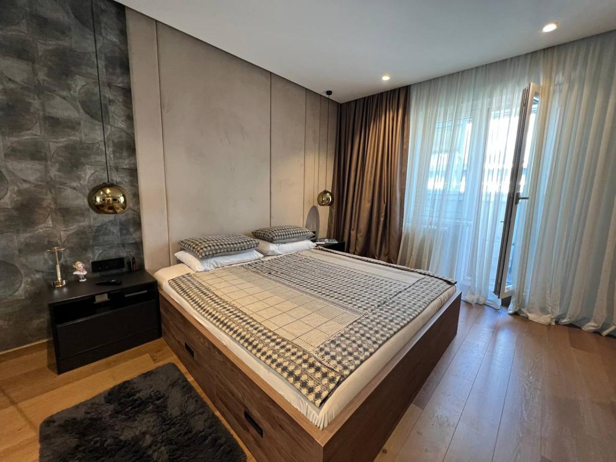 Četvorosoban stan na prodaju, Bulevar Oslobođenja, Novi Sad, 122m², 430.000 €