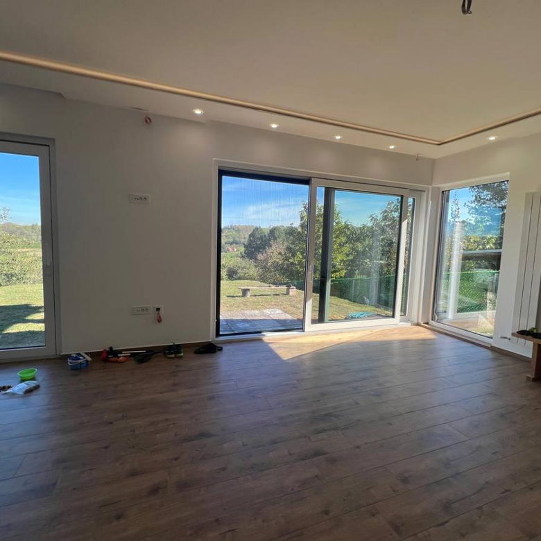 Kuća Prodaja Novi Sad  226 m2
