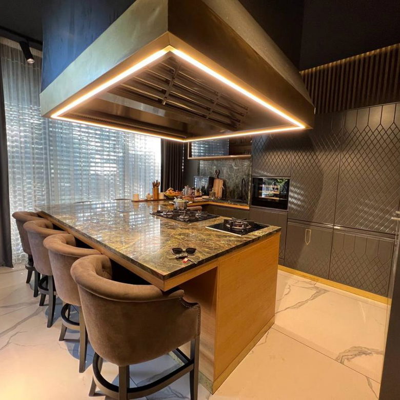 Kuća na prodaju, Sremska Kamenica, Novi Sad, 215m², 1.400.000 €
