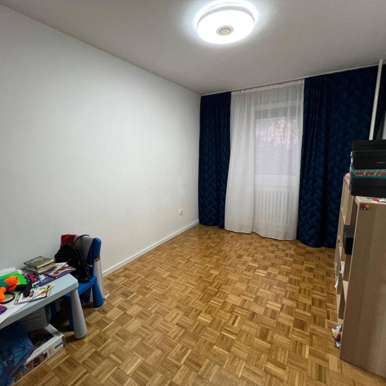 Četvorosoban stan na prodaju, Sajmište, Novi Sad, 96m², 239.999 €