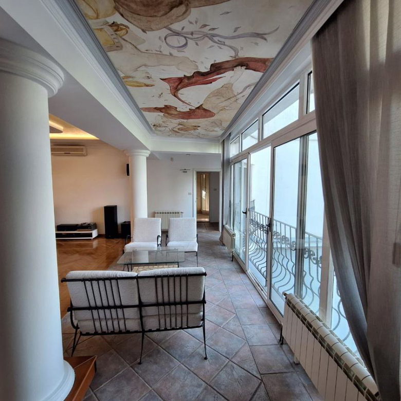 Četvorosoban stan na prodaju, Centar, Novi Sad, 213m², 532.500 €